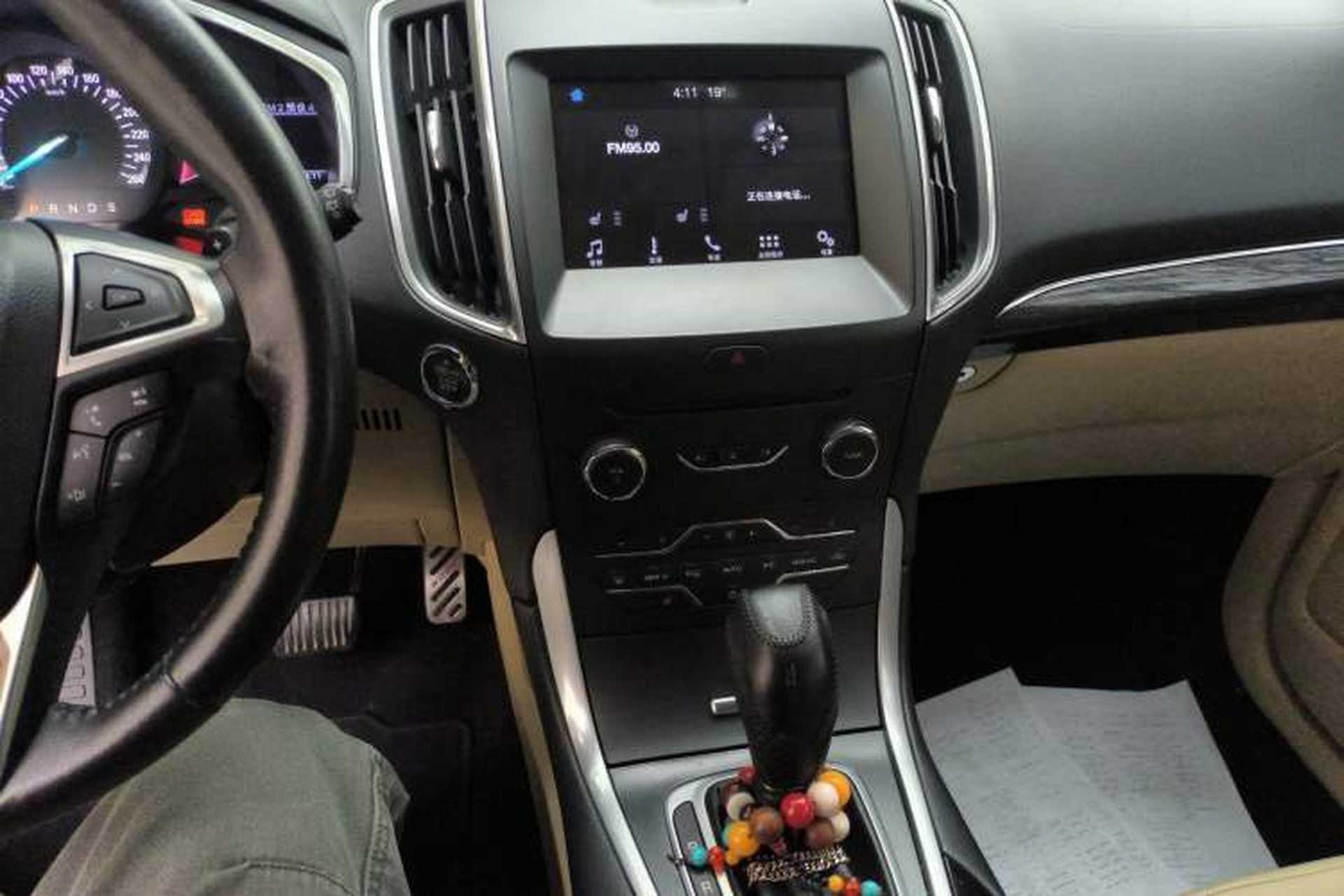 Used Ford Edge 2016 EcoBoost 245 Two-Wheel-Drive Titanium 7-Seater Audio And AC Panel