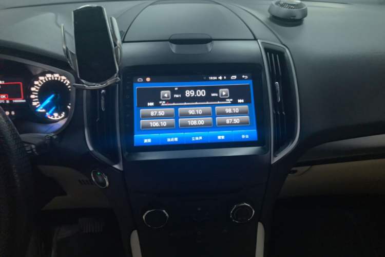 Used Ford Edge 2016 EcoBoost 245 Two-Wheel-Drive Titanium 5-Seater Audio And AC Panel