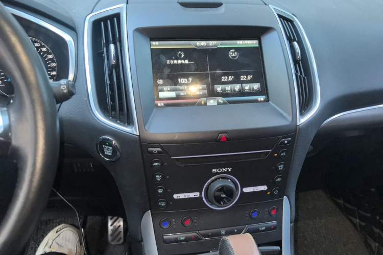Used Ford Edge 2016 EcoBoost 245 Four-Wheel Drive Titanium 7-Seater Audio And AC Panel