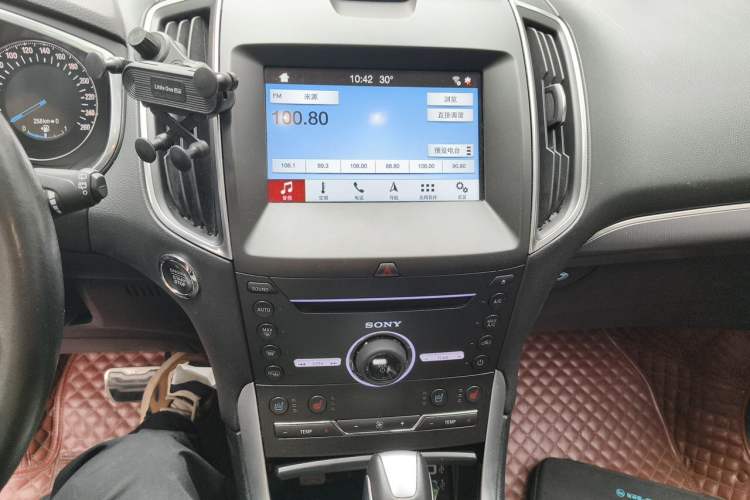 Used Ford Edge 2016 EcoBoost 245 Four-Wheel Drive Titanium 7-Seater Audio And AC Panel