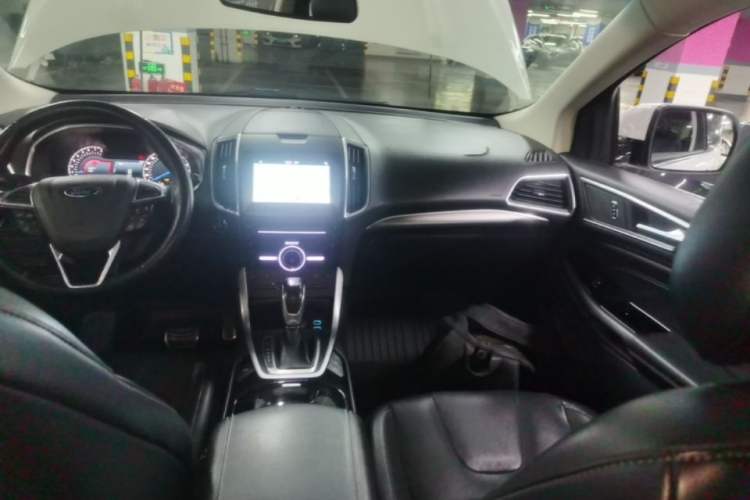 Used Ford Edge 2016 EcoBoost 245 Four-Wheel Drive Titanium 7-Seater Audio And AC Panel