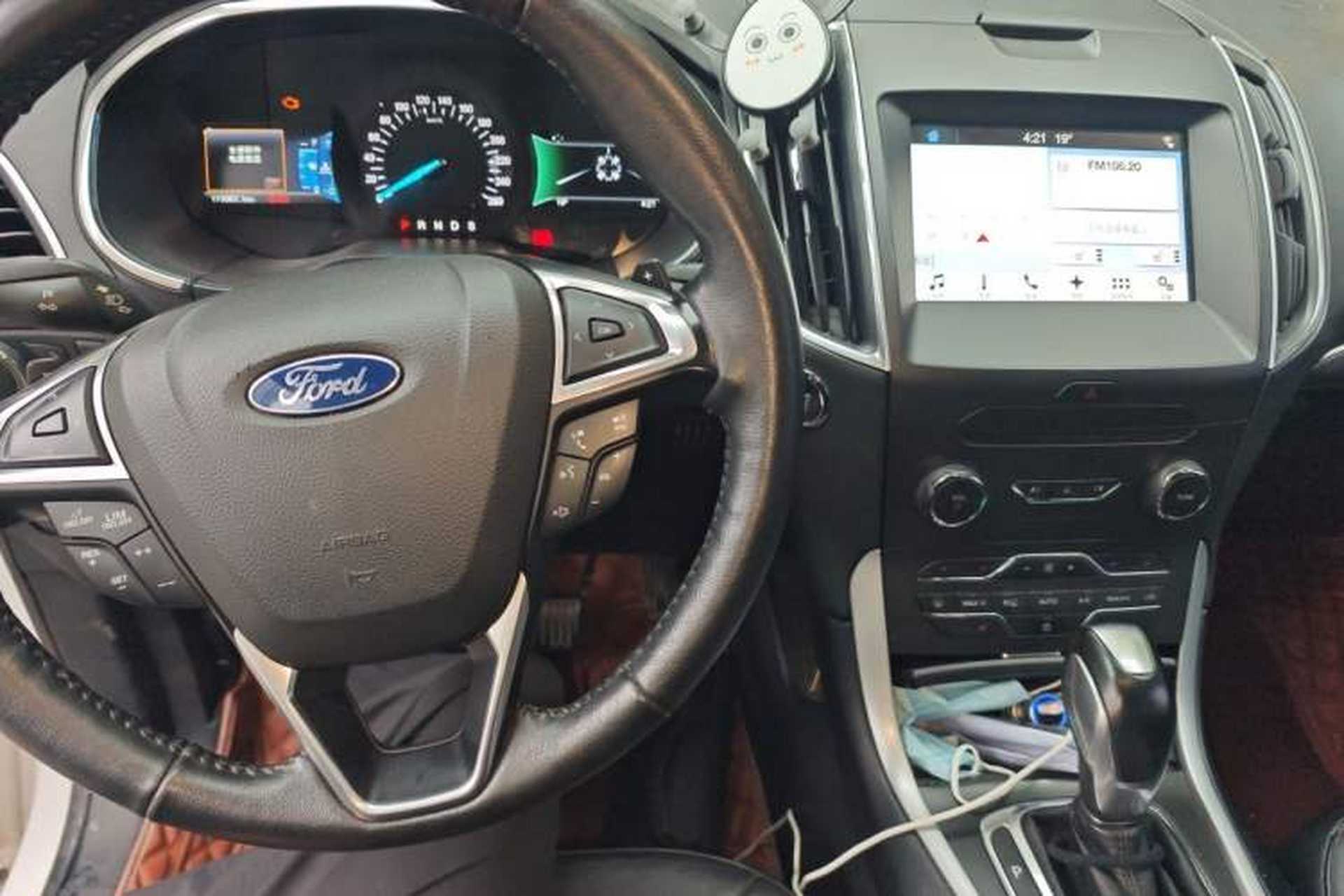 Used Ford Edge 2016 EcoBoost 245 Four-Wheel Drive Titanium Edition 7-Seater Audio And AC Panel