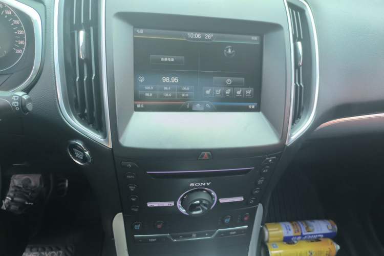 Used Ford Edge 2016 EcoBoost 245 Four-Wheel Drive Titanium 7-Seater Audio And AC Panel