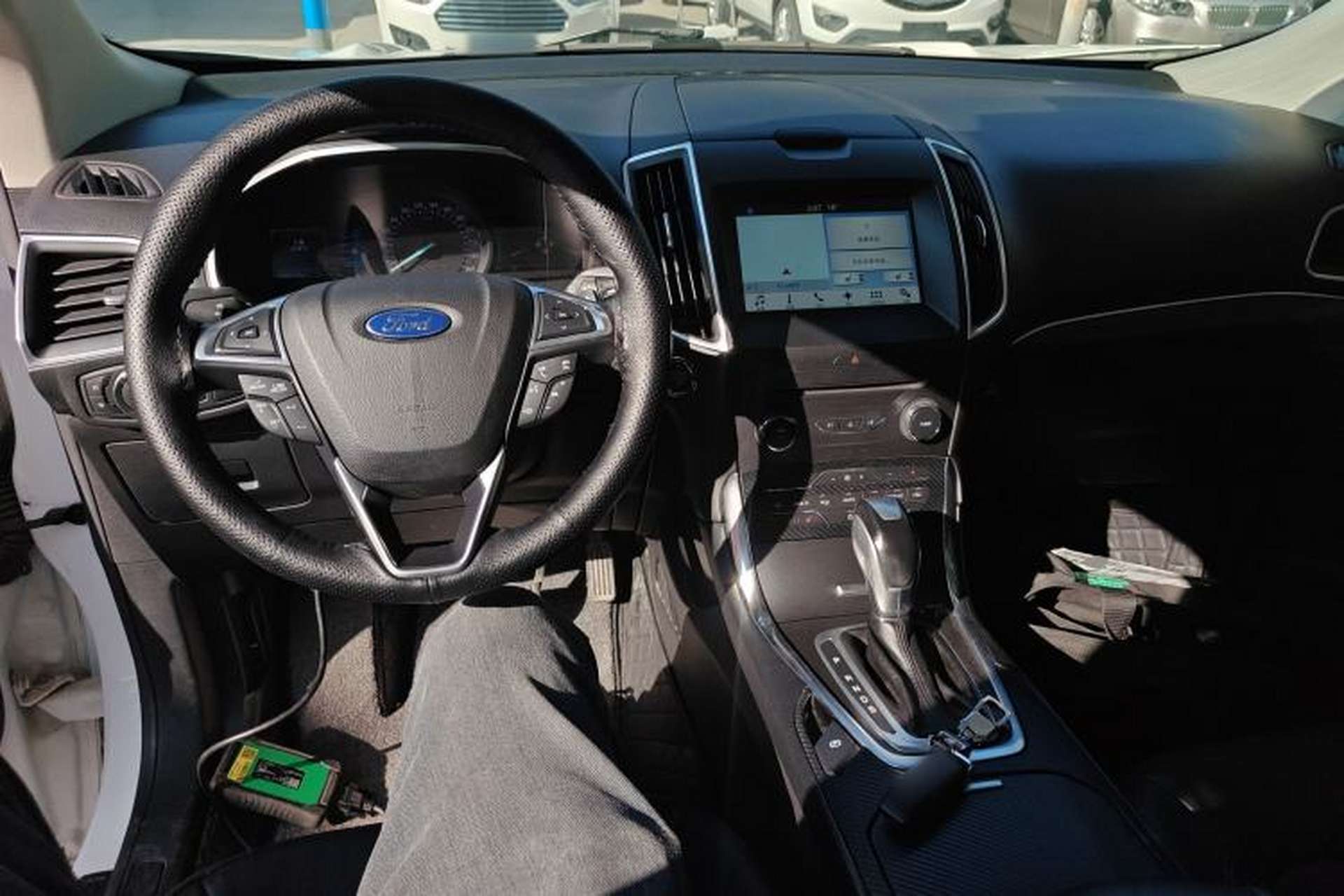 Used Ford Edge 2016 EcoBoost 245 Four-Wheel Drive Titanium Edition 7-Seater Center Console