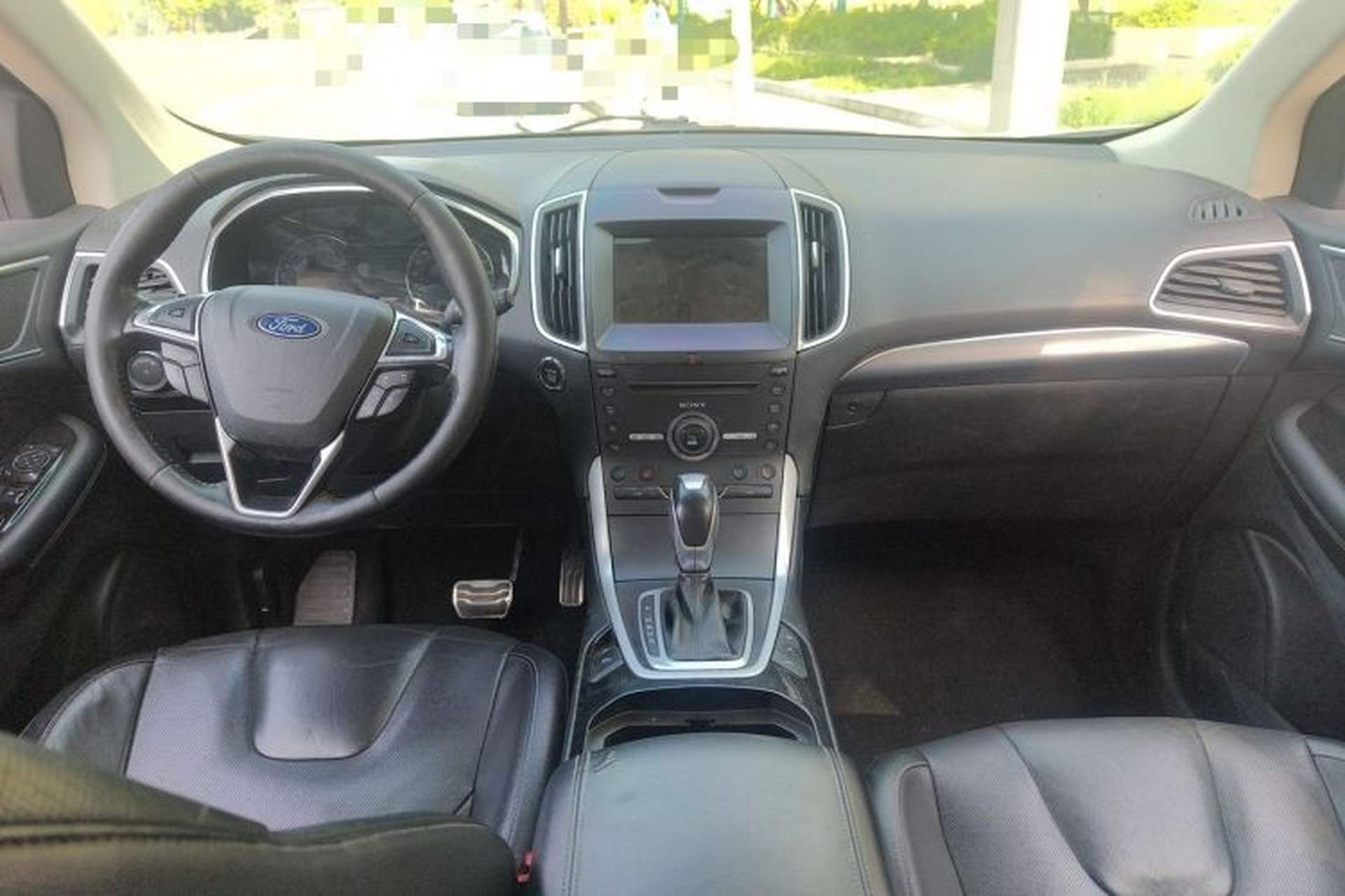 Used Ford Edge 2016 EcoBoost 245 Four-Wheel Drive Titanium 7-Seater Center Console