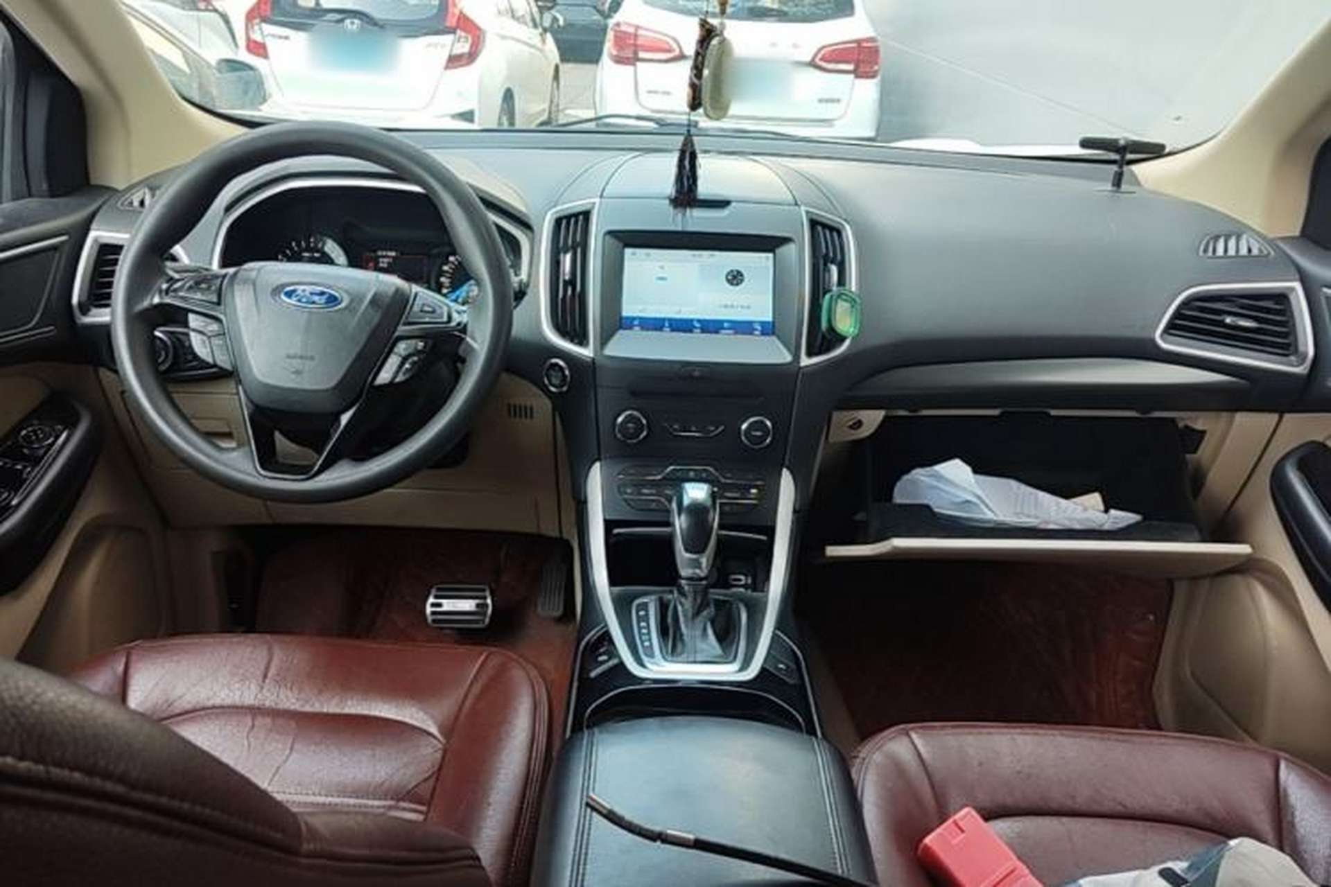 Used Ford Edge 2016 EcoBoost 245 Two-Wheel-Drive Titanium 5-Seater Center Console