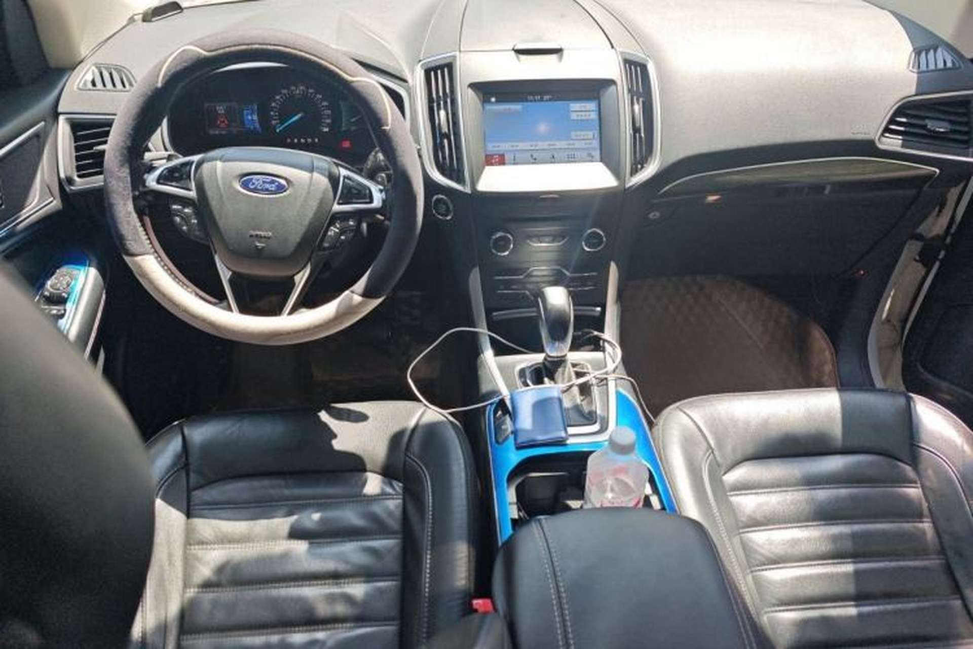 Used Ford Edge 2016 EcoBoost 245 Four-Wheel Drive Titanium Edition 7-Seater Center Console