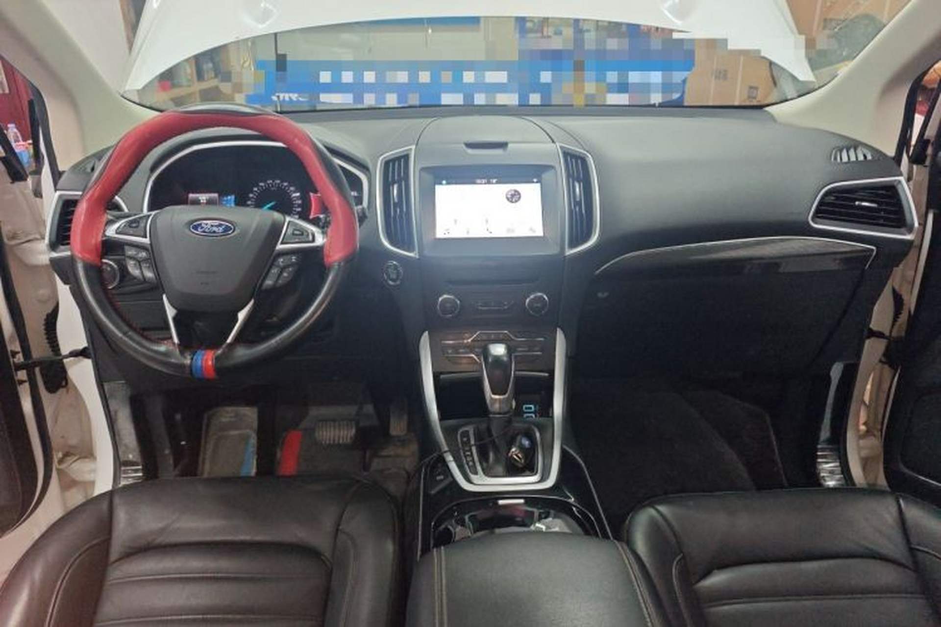 Used Ford Edge 2016 EcoBoost 245 Two-Wheel-Drive Titanium 7-Seater Center Console