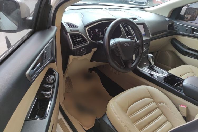 Used Ford Edge 2016 EcoBoost 245 Two-Wheel-Drive Titanium 5-Seater Driver Seat