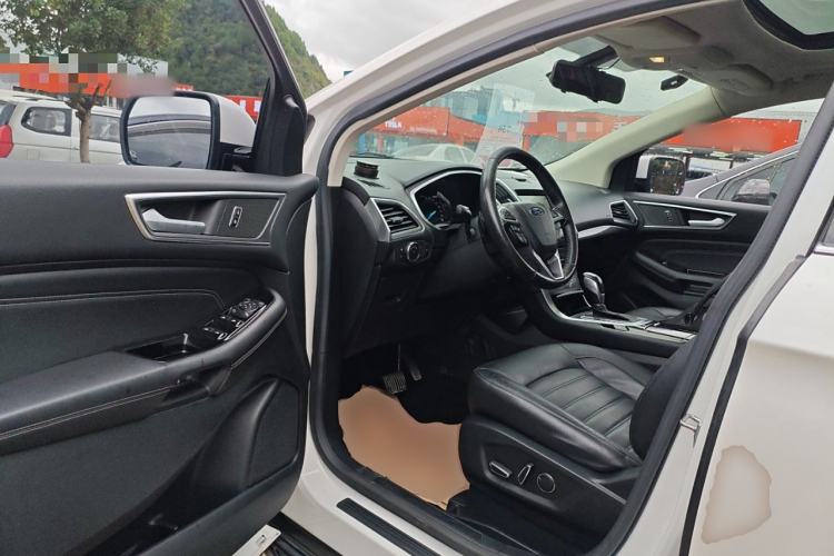 Used Ford Edge 2016 EcoBoost 245 Two-Wheel-Drive Titanium 7-Seater Driver Seat