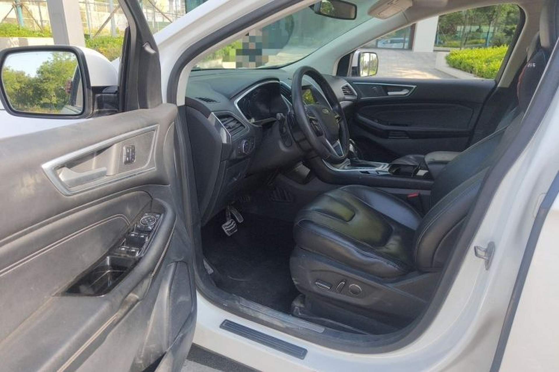 Used Ford Edge 2016 EcoBoost 245 Four-Wheel Drive Titanium 7-Seater Driver Seat