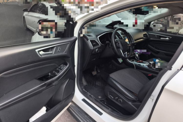 Used Ford Edge 2016 EcoBoost 245 Two-Wheel-Drive Titanium 7-Seater Driver Seat