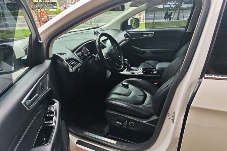 Used Ford Edge 2016 EcoBoost 245 Four-Wheel Drive Titanium 7-Seater Driver Seat