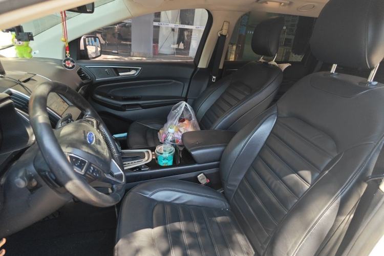 Used Ford Edge 2016 EcoBoost 245 Two-Wheel-Drive Titanium 7-Seater Driver Seat