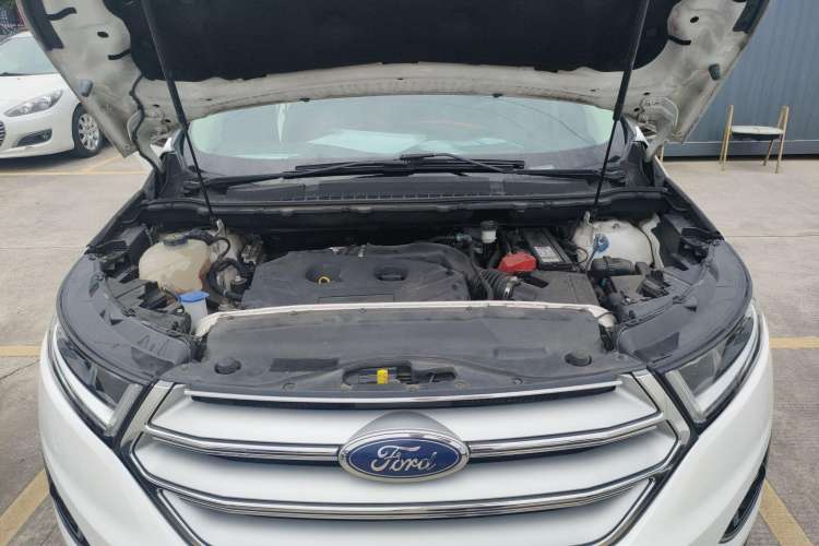 Used Ford Edge 2016 EcoBoost 245 Four-Wheel Drive Titanium 7-Seater Engine Bay