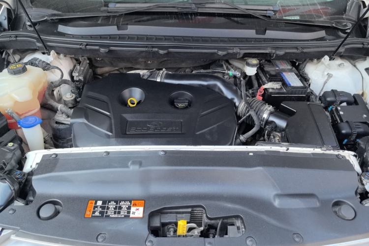 Used Ford Edge 2016 EcoBoost 245 Two-Wheel-Drive Titanium 7-Seater Engine Bay