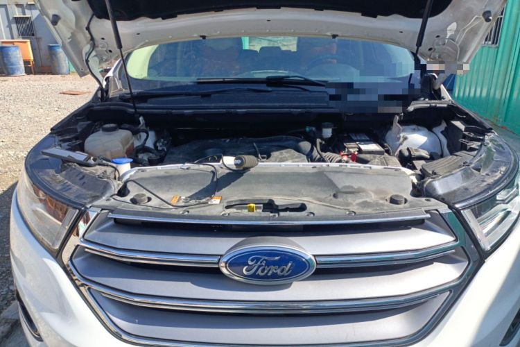 Used Ford Edge 2016 EcoBoost 245 Two-Wheel-Drive Titanium 5-Seater Engine Bay