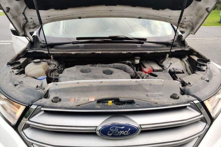 Used Ford Edge 2016 EcoBoost 245 Two-Wheel-Drive Titanium 5-Seater Engine Bay