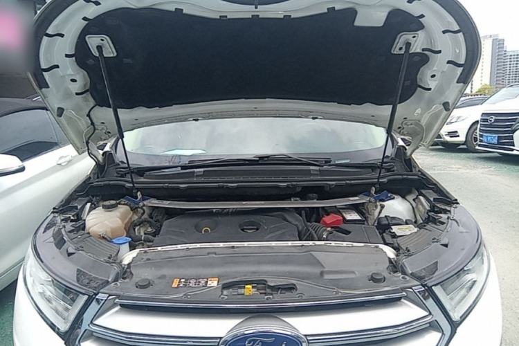 Used Ford Edge 2016 EcoBoost 245 Two-Wheel-Drive Titanium 5-Seater Engine Bay