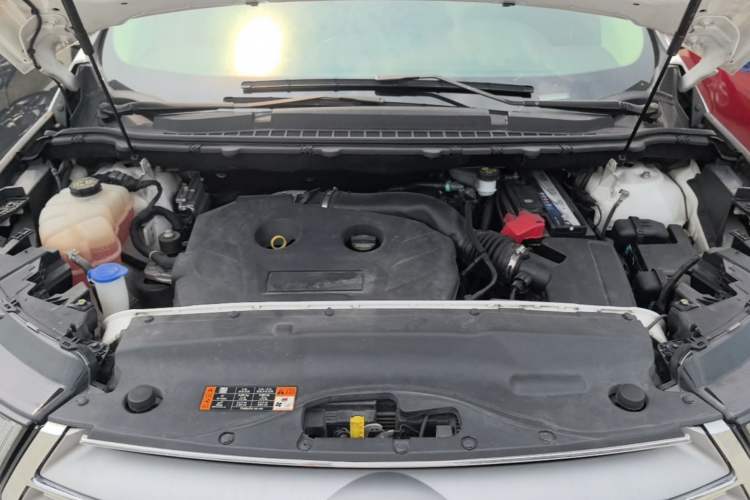 Used Ford Edge 2016 EcoBoost 245 Four-Wheel Drive Titanium 7-Seater Engine Bay