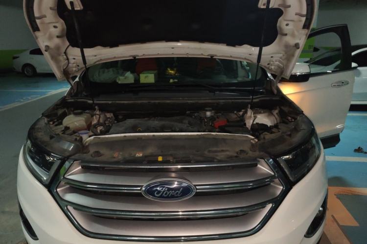 Used Ford Edge 2016 EcoBoost 245 Two-Wheel-Drive Titanium 7-Seater Engine Bay
