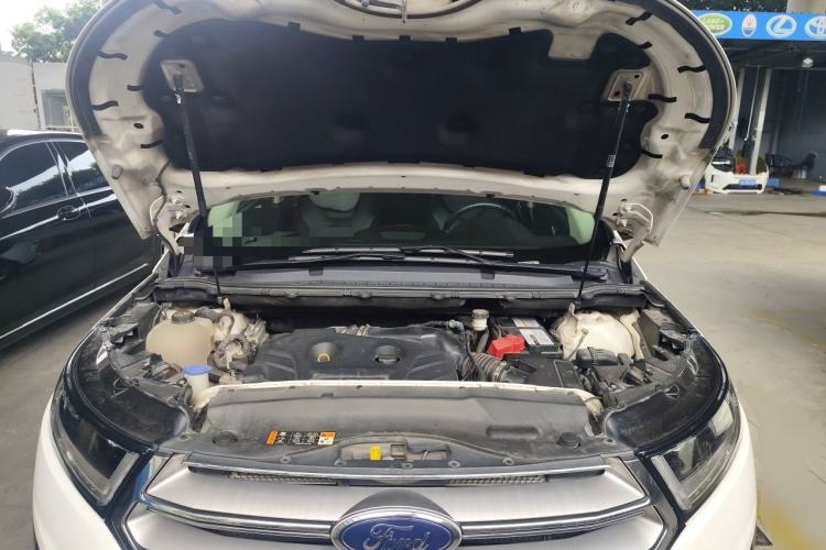 Used Ford Edge 2016 EcoBoost 245 Four-Wheel Drive Titanium 7-Seater Engine Bay