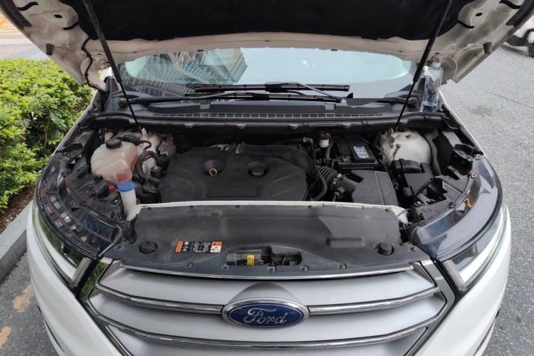 Used Ford Edge 2016 EcoBoost 245 Two-Wheel-Drive Titanium 7-Seater Engine Bay