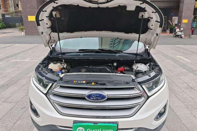 Used Ford Edge 2016 EcoBoost 245 Two-Wheel-Drive Titanium 7-Seater Engine Bay