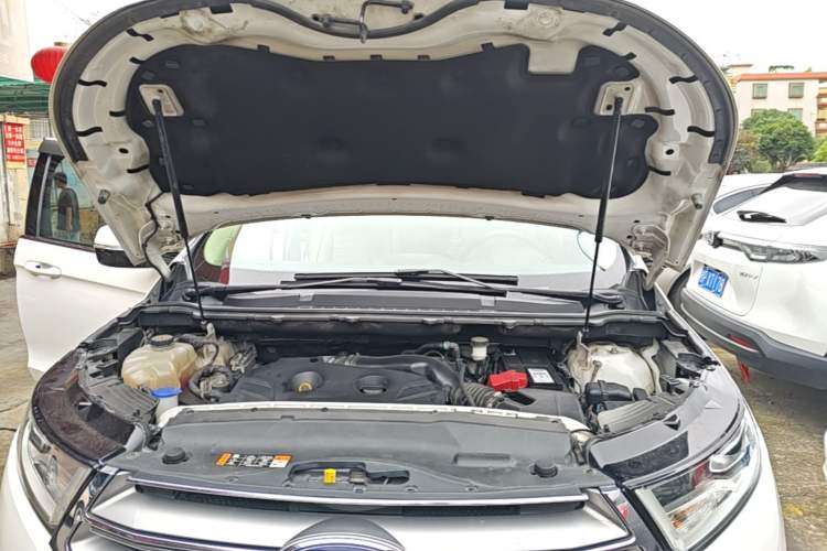 Used Ford Edge 2016 EcoBoost 245 Two-Wheel-Drive Titanium 5-Seater Engine Bay