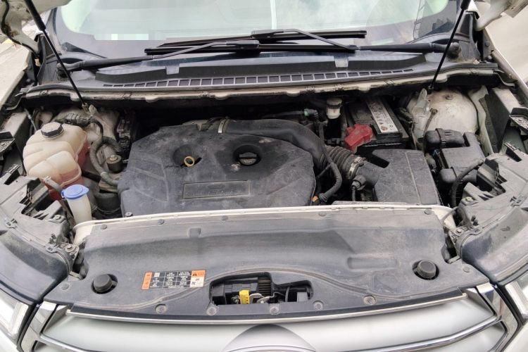 Used Ford Edge 2016 EcoBoost 245 Two-Wheel-Drive Titanium 7-Seater Engine Bay