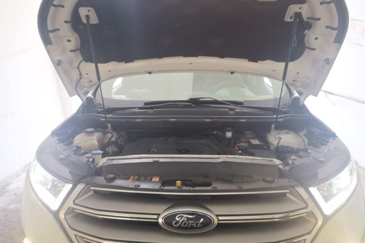 Used Ford Edge 2016 EcoBoost 245 Four-Wheel Drive Titanium Edition 7-Seater Engine Bay