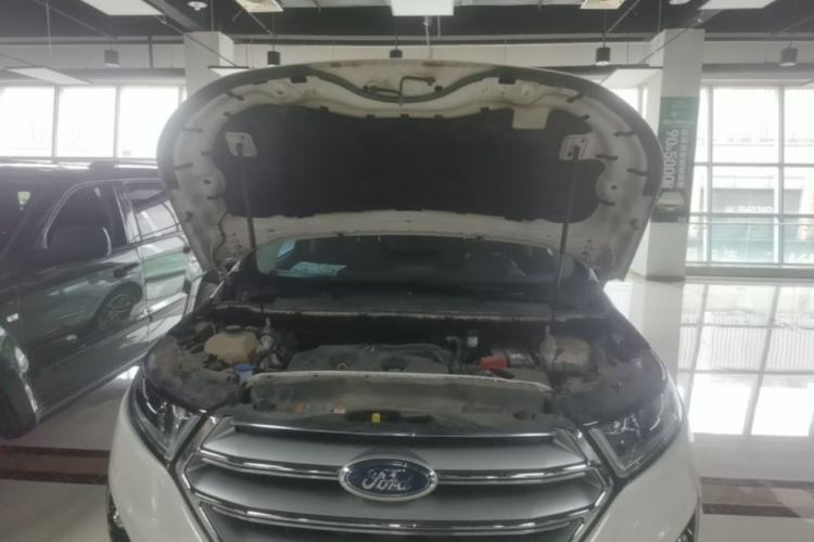 Used Ford Edge 2016 EcoBoost 245 Four-Wheel Drive Titanium 7-Seater Engine Bay