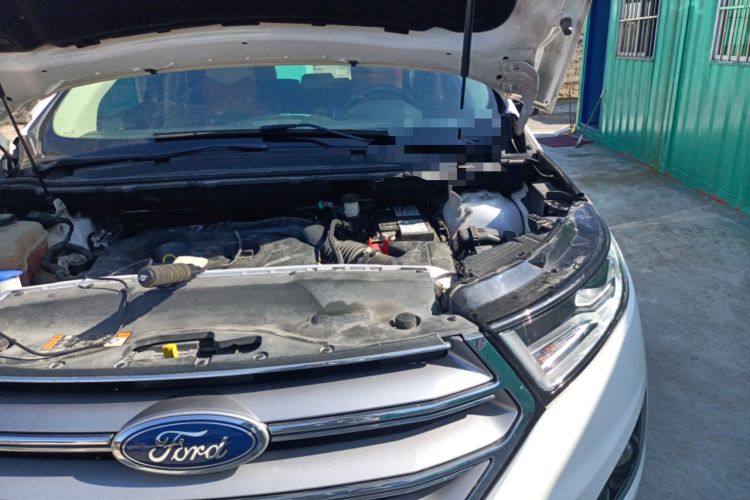 Used Ford Edge 2016 EcoBoost 245 Two-Wheel-Drive Titanium 5-Seater Engine Bay Left