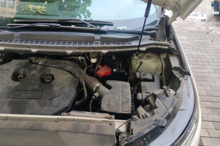 Used Ford Edge 2016 EcoBoost 245 Two-Wheel-Drive Titanium 7-Seater Engine Bay Left
