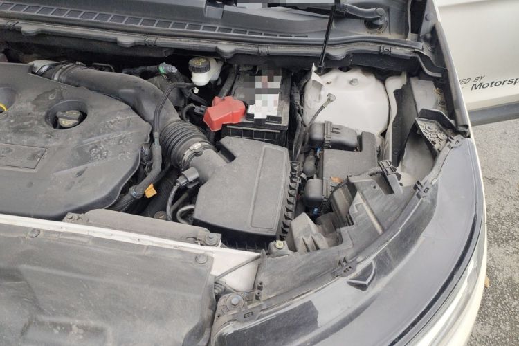 Used Ford Edge 2016 EcoBoost 245 Two-Wheel-Drive Titanium 7-Seater Engine Bay Left