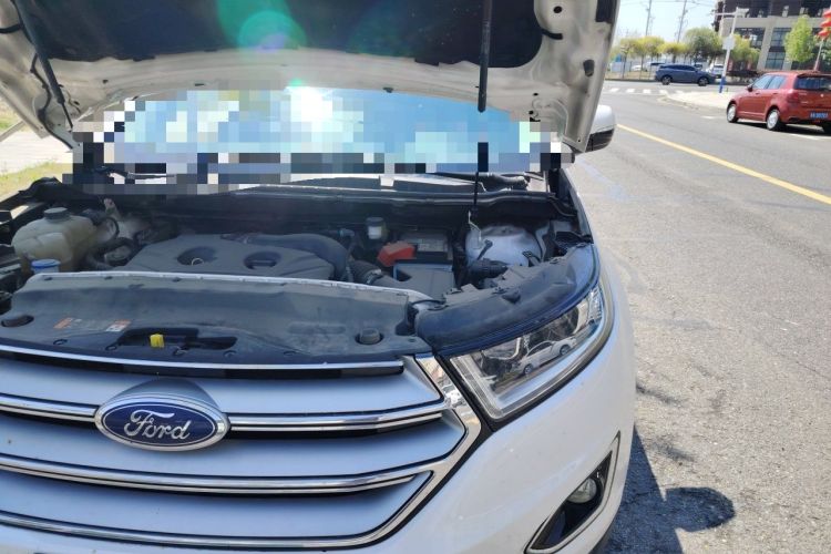 Used Ford Edge 2016 EcoBoost 245 Four-Wheel Drive Titanium 7-Seater Engine Bay Left
