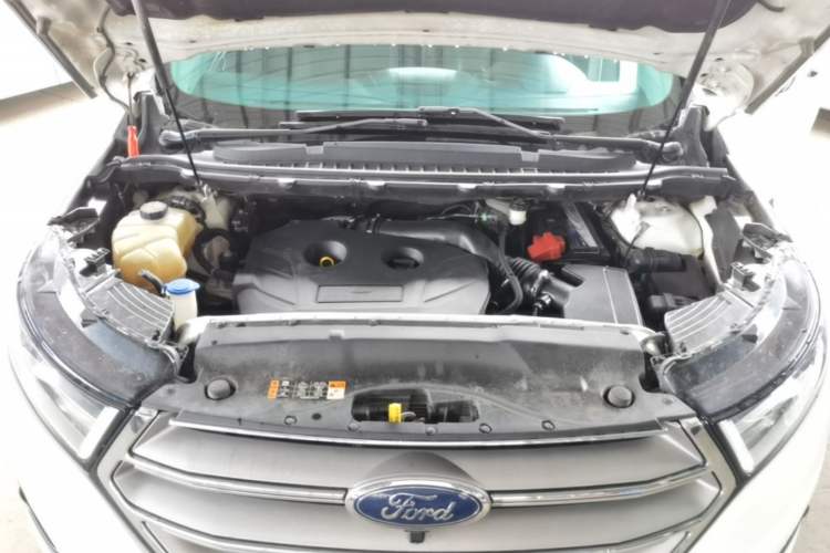 Used Ford Edge 2016 EcoBoost 245 Two-Wheel-Drive Platinum Edition 7-Seater Engine Bay