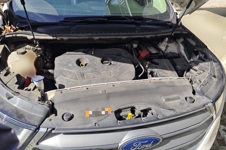 Used Ford Edge 2016 EcoBoost 245 Two-Wheel-Drive Titanium 7-Seater Engine Bay