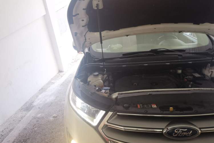 Used Ford Edge 2016 EcoBoost 245 Four-Wheel Drive Titanium Edition 7-Seater Engine Bay Right