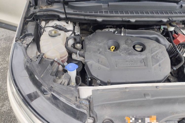 Used Ford Edge 2016 EcoBoost 245 Two-Wheel-Drive Titanium 7-Seater Engine Bay Right