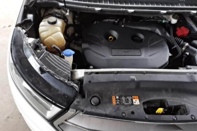 Used Ford Edge 2016 EcoBoost 245 Two-Wheel-Drive Platinum Edition 7-Seater Engine Bay Right