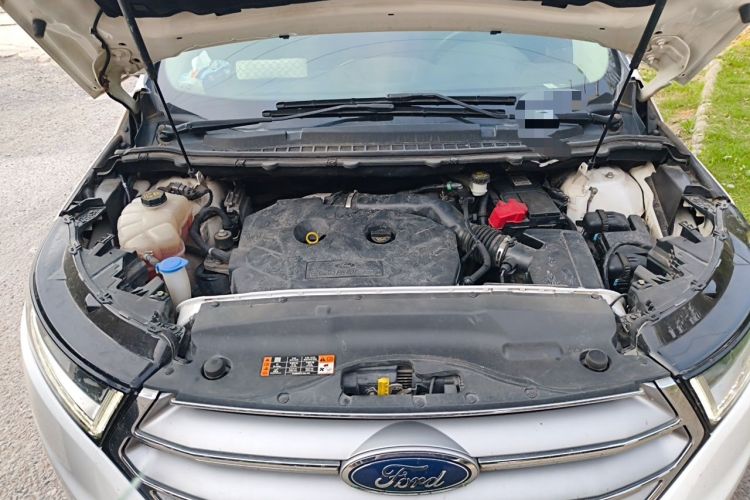 Used Ford Edge 2016 EcoBoost 245 Two-Wheel-Drive Titanium 7-Seater Engine Bay