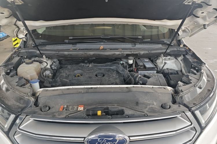 Used Ford Edge 2016 EcoBoost 245 Two-Wheel-Drive Titanium 7-Seater Engine Bay