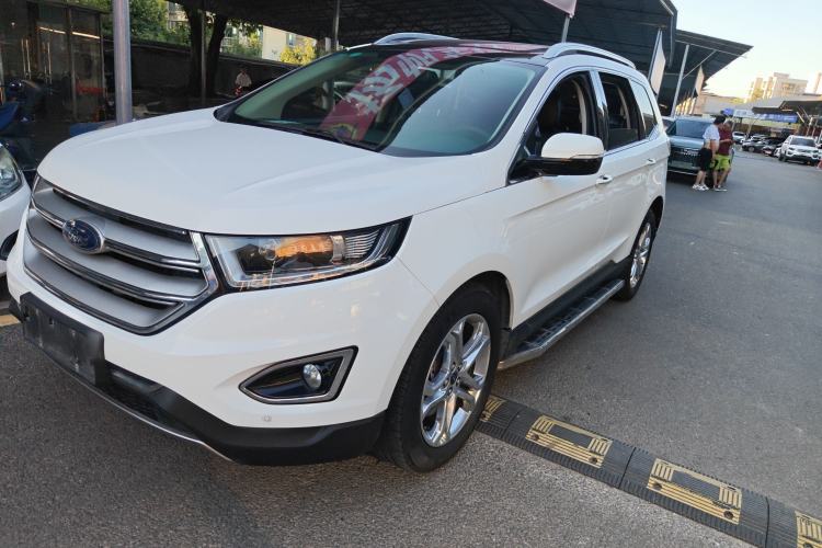 Used Ford Edge 2016 EcoBoost 245 Two-Wheel-Drive Titanium 7-Seater Exterior 1