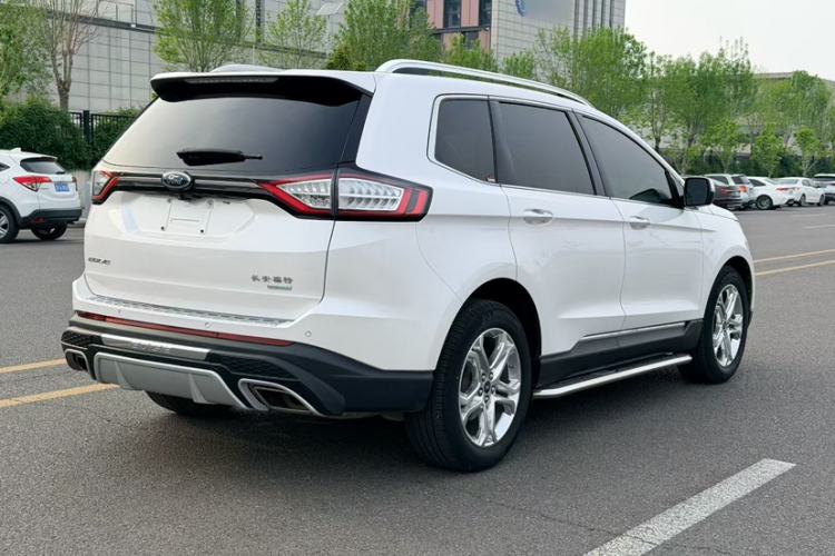 Used Ford Edge 2016 EcoBoost 245 Two-Wheel-Drive Titanium 7-Seater Exterior 1