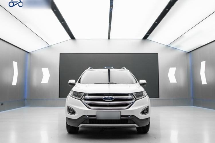 Used Ford Edge 2016 EcoBoost 245 Four-Wheel Drive Titanium Edition 7-Seater Exterior 1