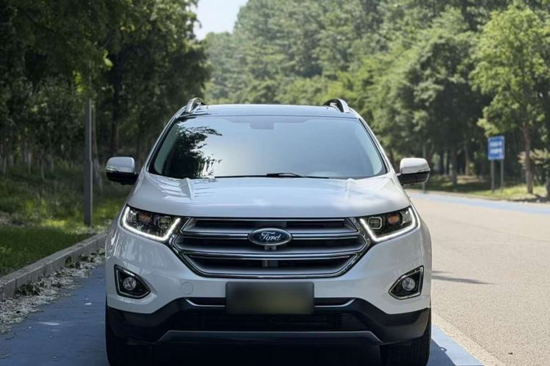 Used Ford Edge 2016 EcoBoost 245 Two-Wheel-Drive Titanium 7-Seater Exterior 1