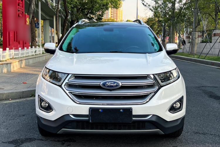 Used Ford Edge 2016 EcoBoost 245 Two-Wheel-Drive Titanium 7-Seater Exterior 2