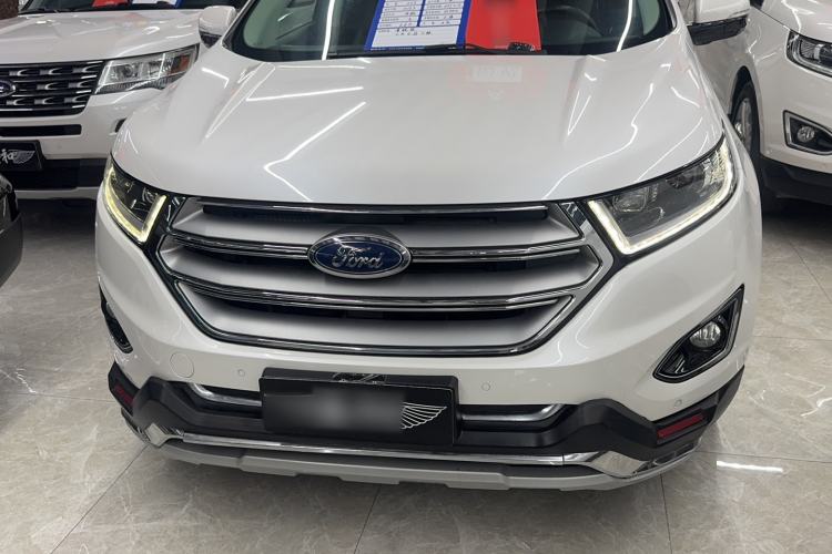 Used Ford Edge 2016 EcoBoost 245 Four-Wheel Drive Titanium 7-Seater Exterior 2