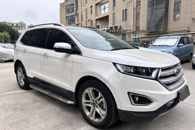 Used Ford Edge 2016 EcoBoost 245 Two-Wheel-Drive Titanium 7-Seater Exterior 2